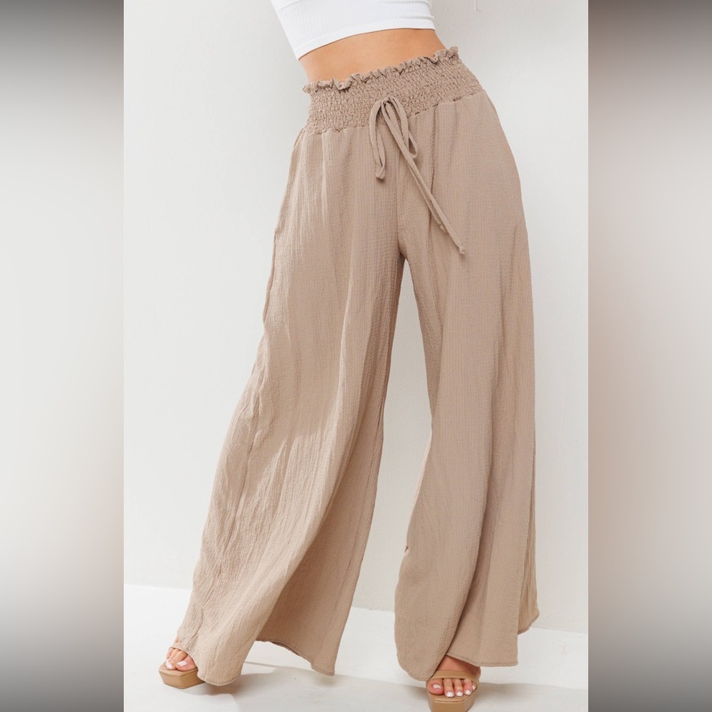 ✨NEW LIST✨ High Smocked Waisted Wide Leg Crinkle Fabric Pants - Picture 4 of 6